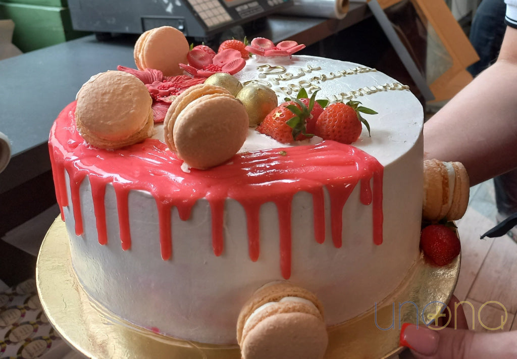 Freshly made birthday cake for party celebrations