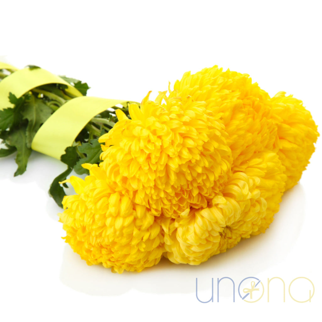 Gorgeous yellow chrysanthemum bouquet for delivery in Ukraine