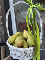 Juicy Pears Gift Basket By City