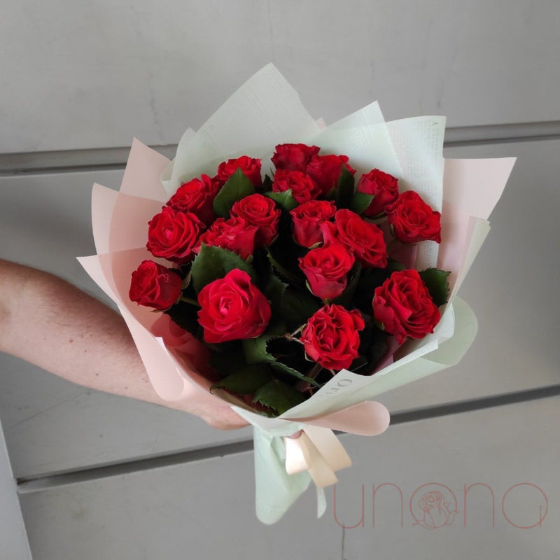 Send our Best selling flowers to Ukraine I Magic Moment Roses Bouquet  