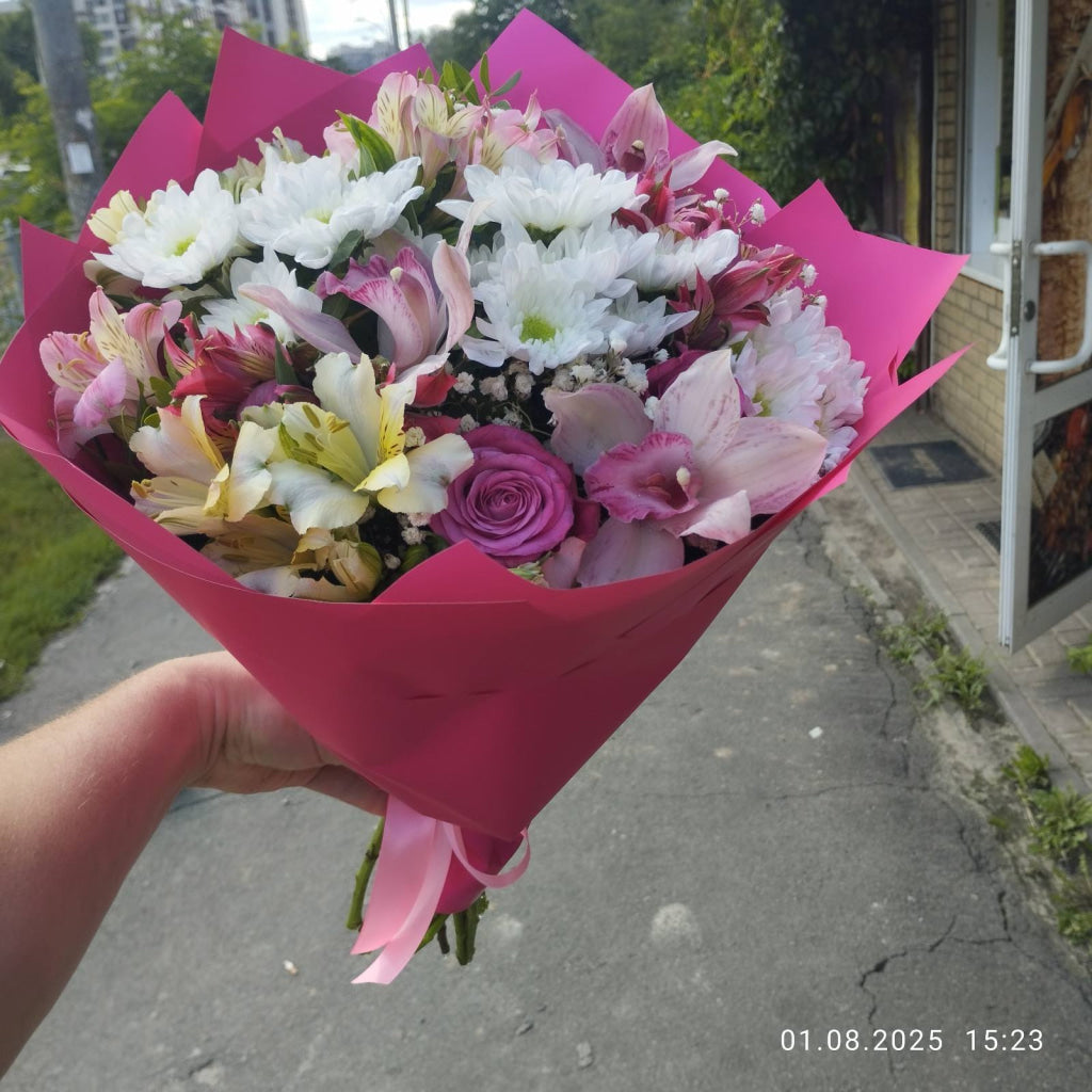 ’My Admiration’ Bouquet Flowers
