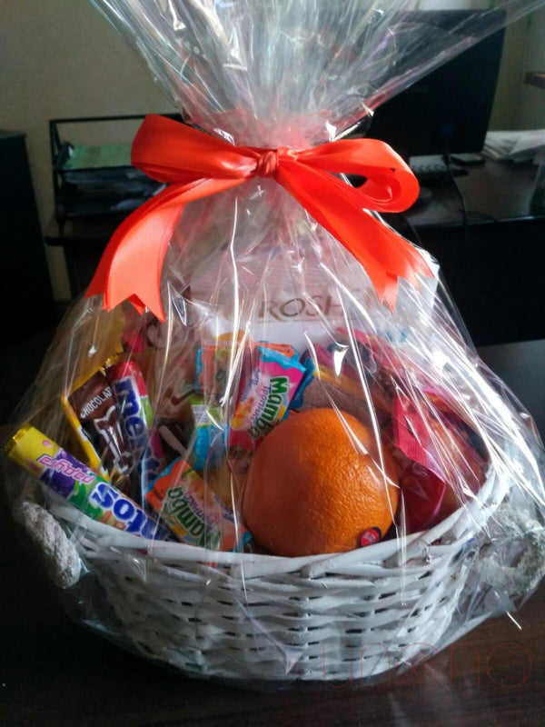 Orange and Sweet Gift Basket | Ukraine Gift Delivery.