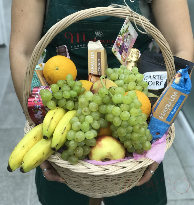 Premium Fruit Basket with Wine | Ukraine Gift Delivery.