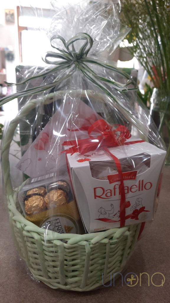 Premium gift basket with red wine, white wine and luxury chocolates