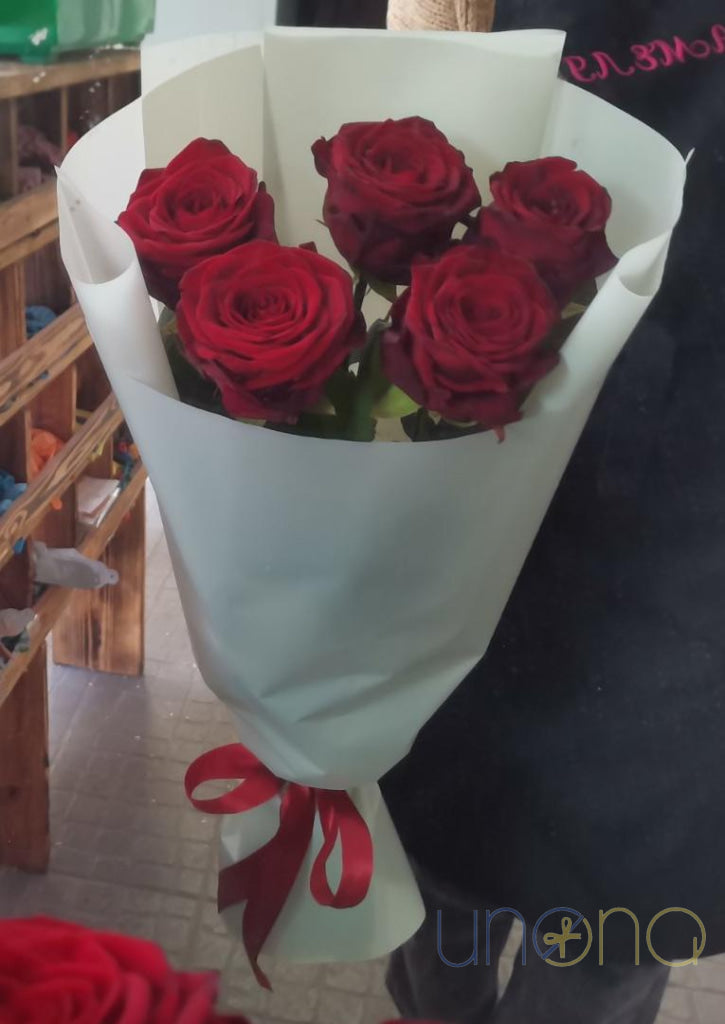 Luxury local  roses delivered in Dnipro Ukraine
