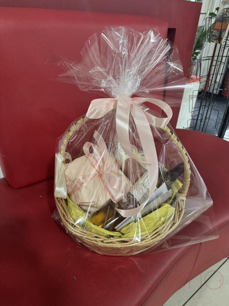 ROMANTIC COLLECTION GIFT BASKET valentine