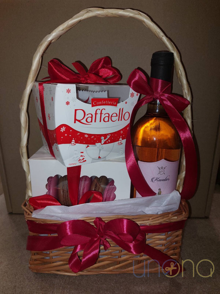Luxury wine and sweets gift basket