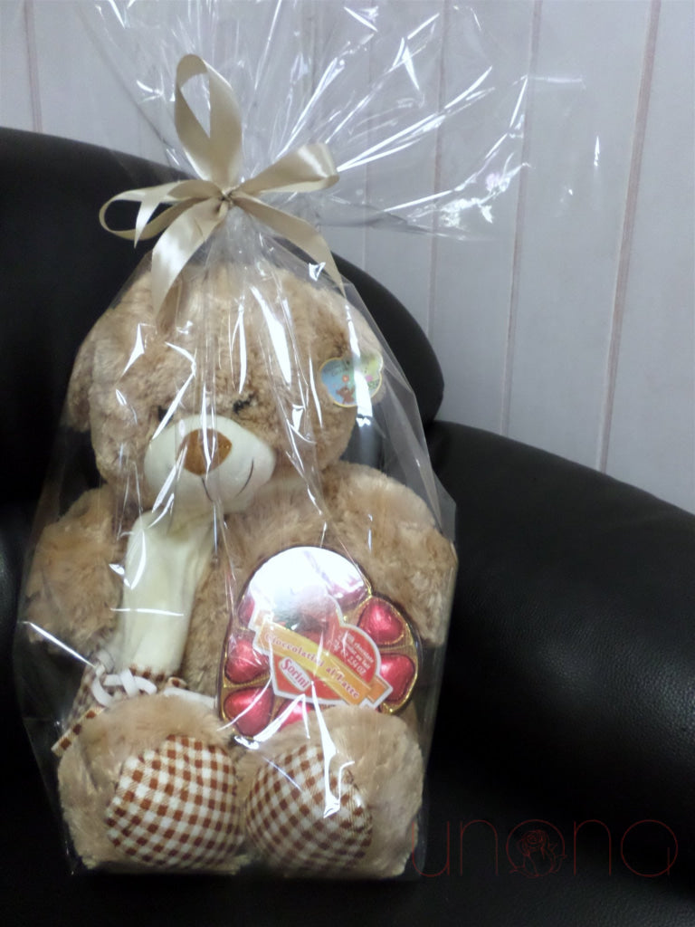 Sweet Hugs Gift Set | Ukraine Gift Delivery.