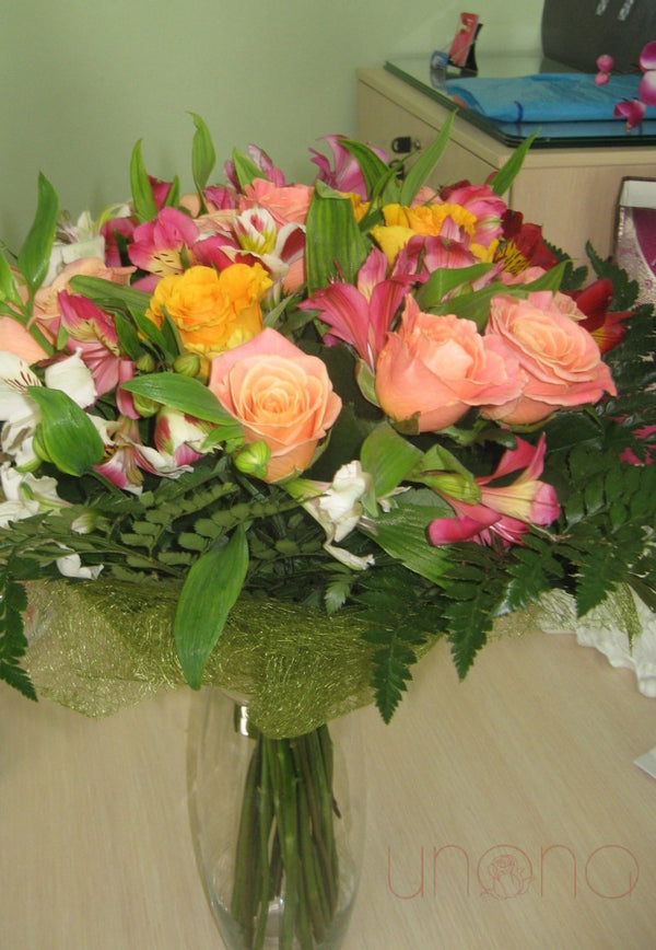 Tender Roses and Alstroemerias Bouquet | Ukraine Gift Delivery.