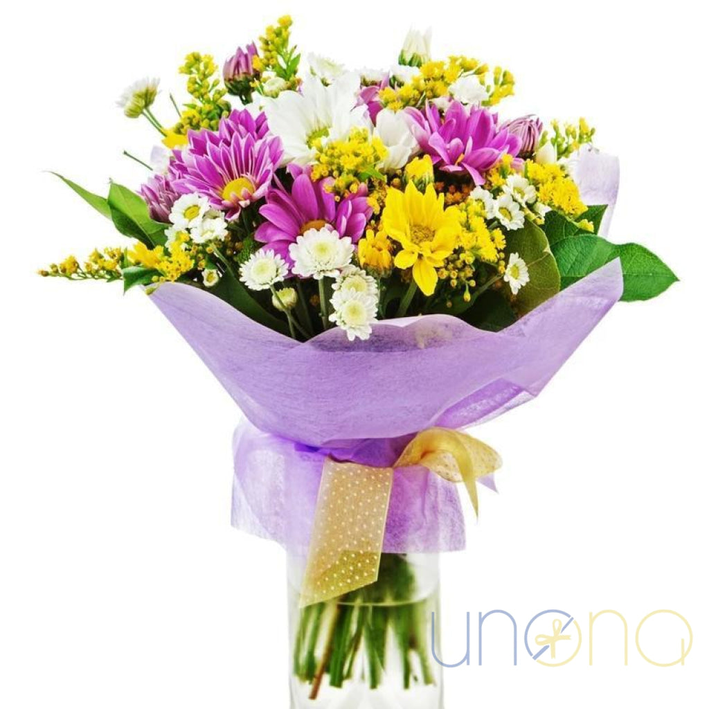 Colorful chrysanthemum bouquet for delivery in Ukraine