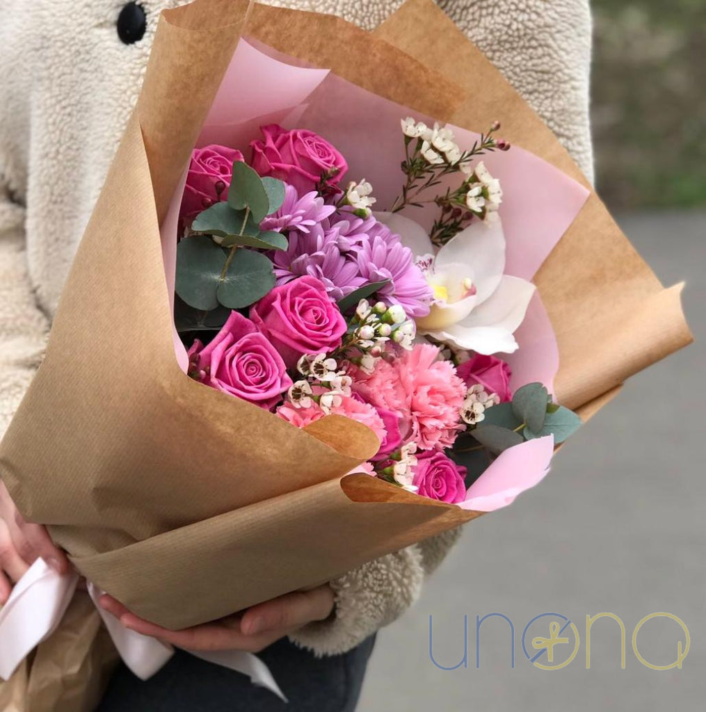 pink roses bouquet Ukraine