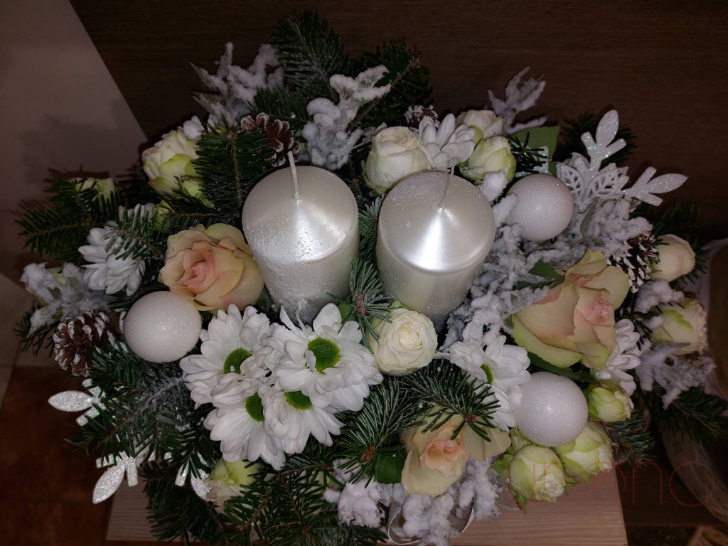 White Christmas Centerpiece Centrepiece